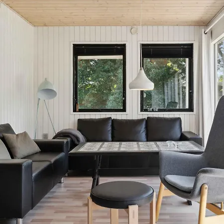 Beautifully Renovated Summer House, Σπίτι διακοπών