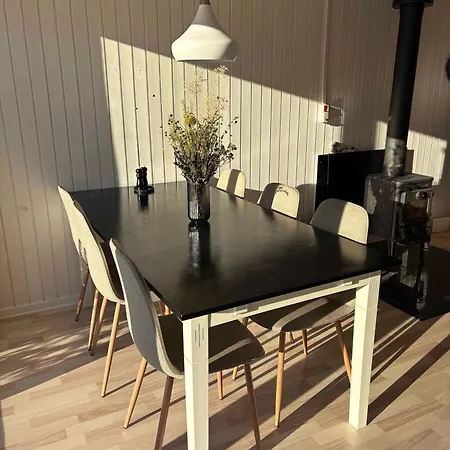 Cozy House With Outdoor *