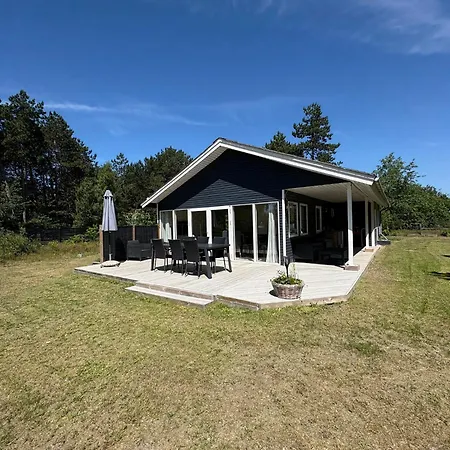 Cozy House With Outdoor Feriehus *